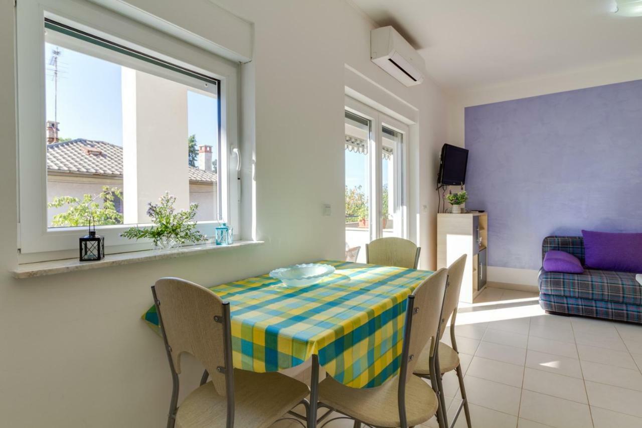 Apartments Tonka Near Beach And Sea Pula Exterior foto